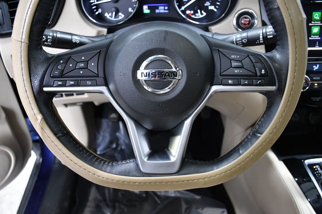 2018 Nissan Rogue FWD SL - 22976709 - 19