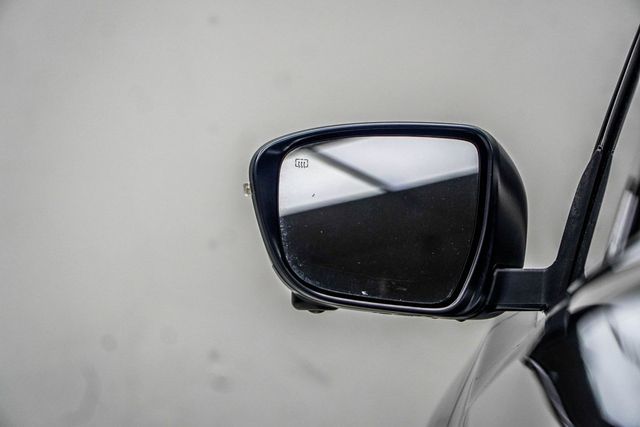 2018 Nissan Rogue FWD SL - 23003022 - 14