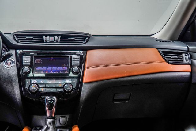 2018 Nissan Rogue FWD SL - 23003022 - 17