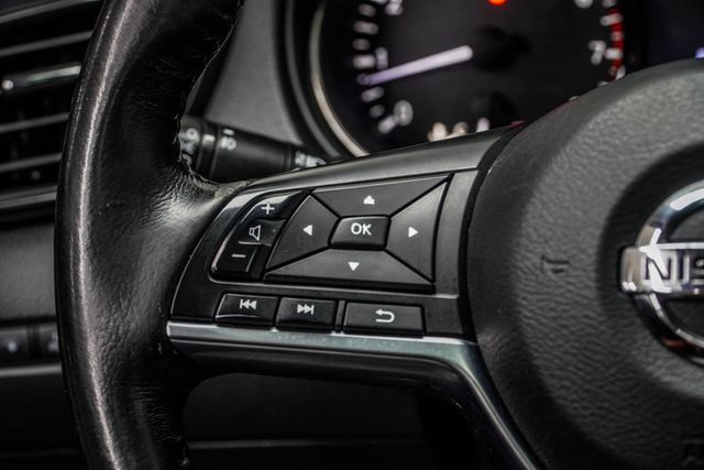 2018 Nissan Rogue FWD SL - 23003022 - 31