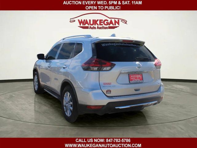 2018 Nissan Rogue FWD SV - 23006756 - 4