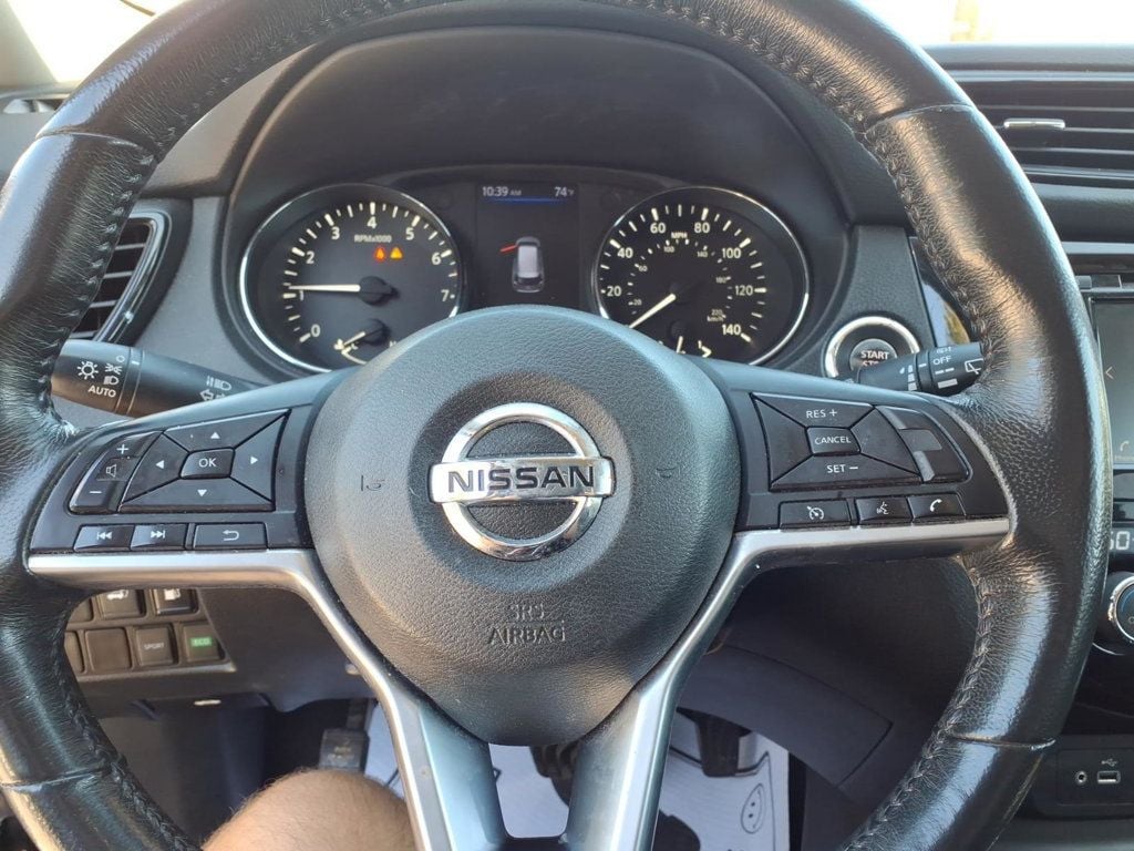 Nissan Rogue photo 7