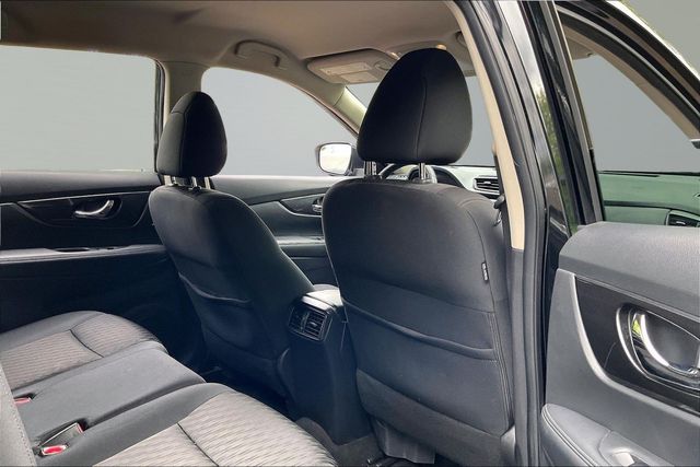 2018 Nissan Rogue FWD SV - 23025900 - 15
