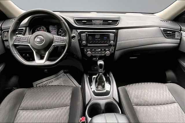 2018 Nissan Rogue FWD SV - 23025900 - 19