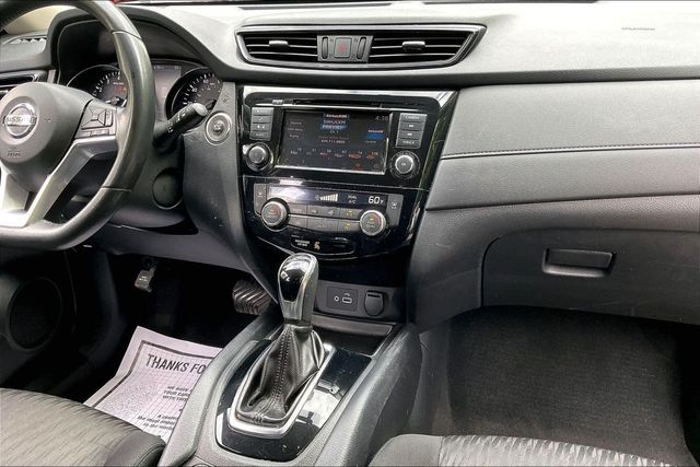 2018 Nissan Rogue FWD SV - 23025900 - 31