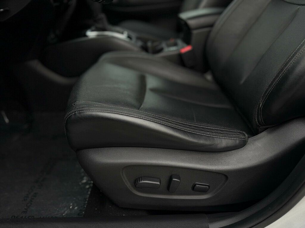 2018 Nissan Rogue Navigation, Backup Camera, Leather seats!  - 22949866 - 13