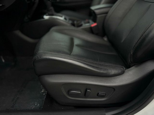 2018 Nissan Rogue Navigation, Backup Camera, Leather seats!  - 22949866 - 13