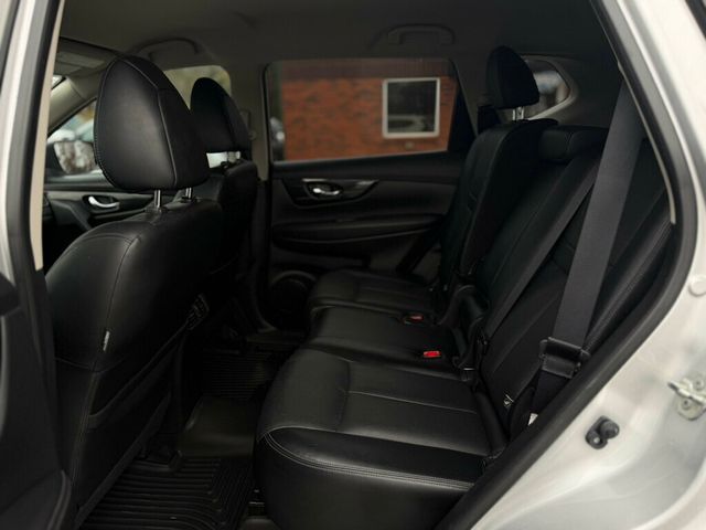 2018 Nissan Rogue Navigation, Backup Camera, Leather seats!  - 22949866 - 16
