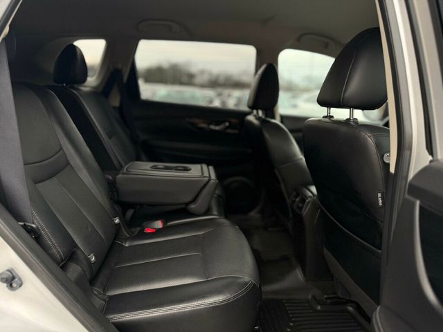 2018 Nissan Rogue Navigation, Backup Camera, Leather seats!  - 22949866 - 18