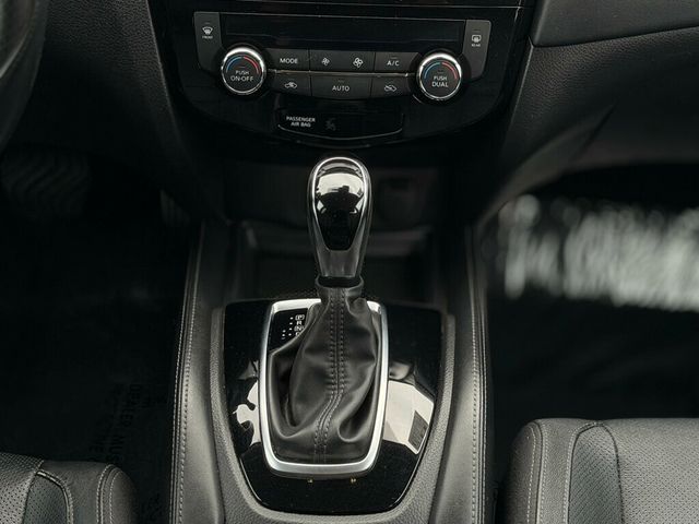 2018 Nissan Rogue Navigation, Backup Camera, Leather seats!  - 22949866 - 22