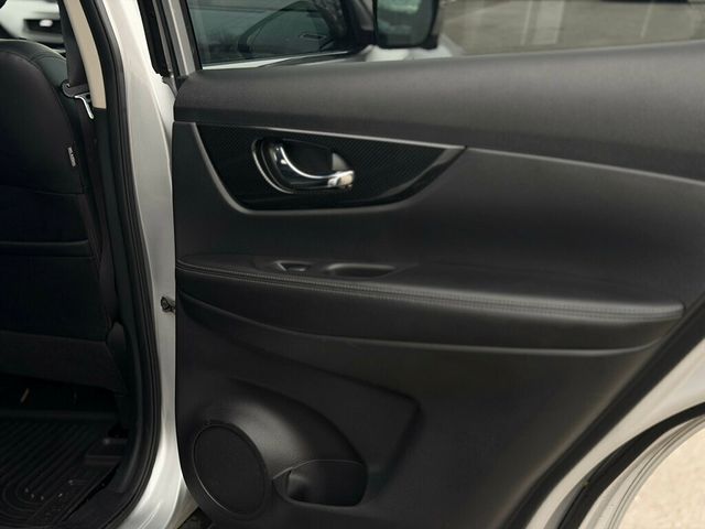 2018 Nissan Rogue Navigation, Backup Camera, Leather seats!  - 22949866 - 23