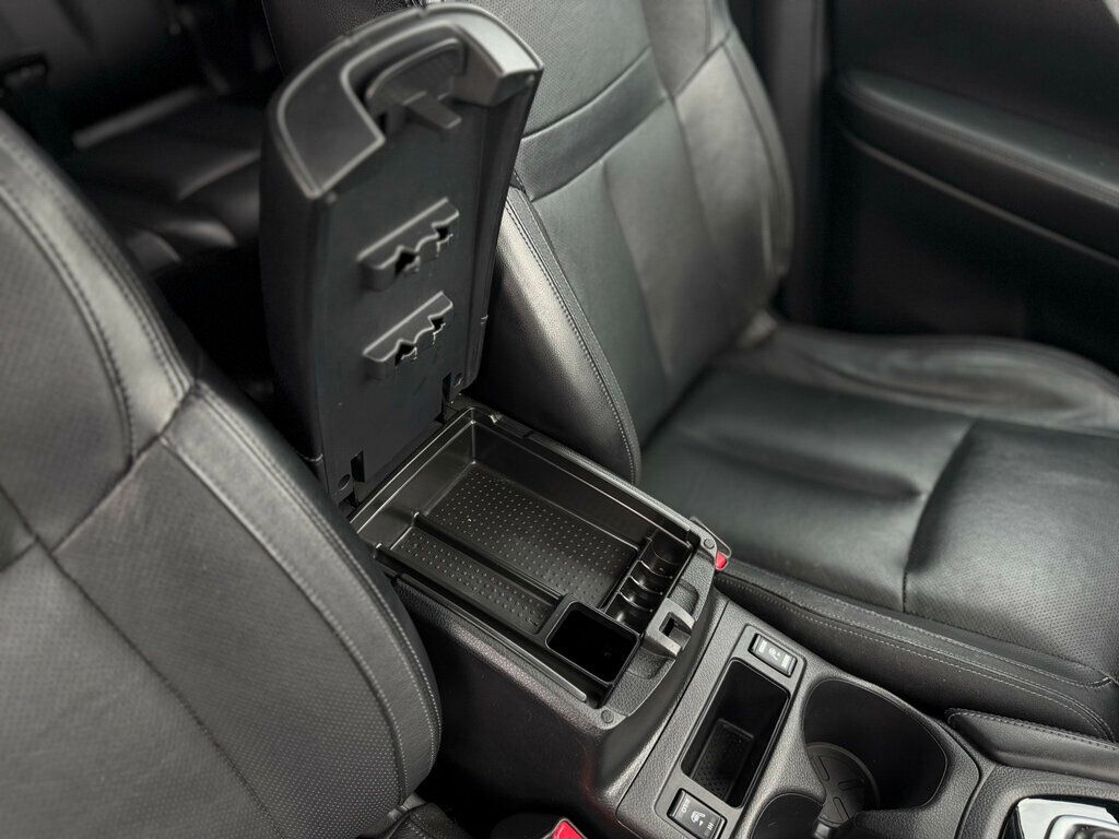 2018 Nissan Rogue Navigation, Backup Camera, Leather seats!  - 22949866 - 26