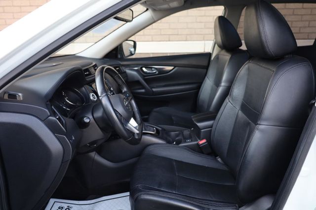 2018 Nissan Rogue SL - 23024633 - 16