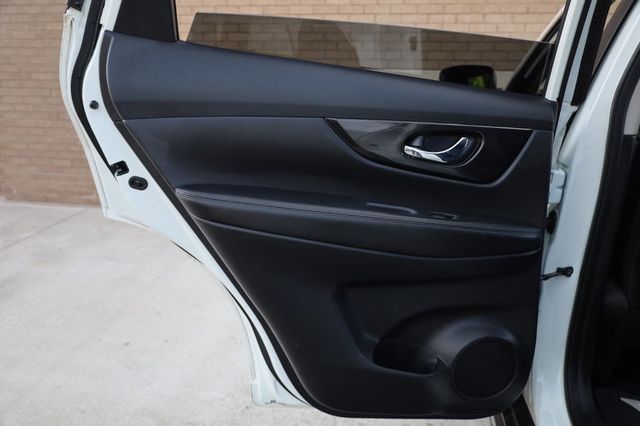 2018 Nissan Rogue SL - 23024633 - 17