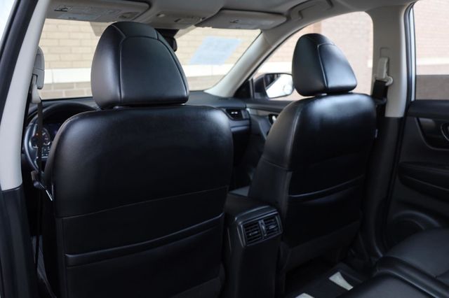 2018 Nissan Rogue SL - 23024633 - 18