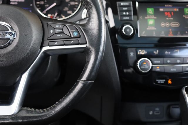 2018 Nissan Rogue SL - 23024633 - 35