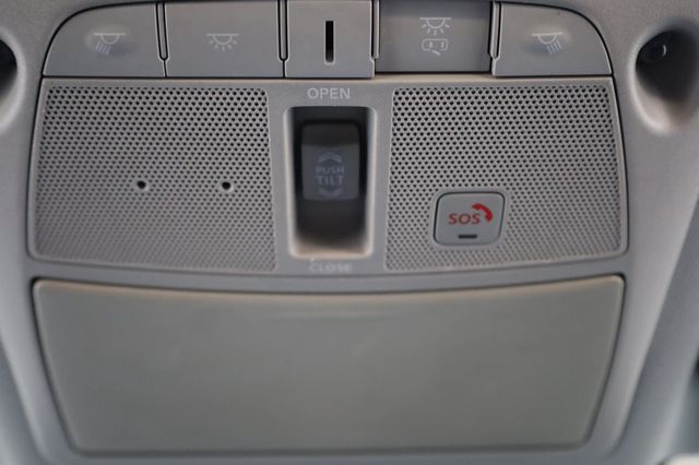 2018 Nissan Rogue SL - 23024633 - 39