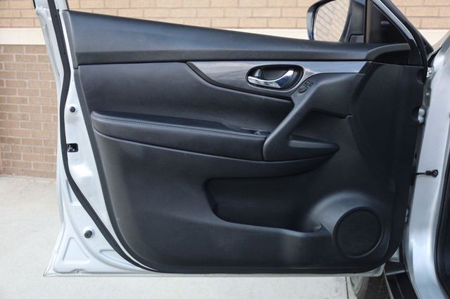 2018 Nissan Rogue SV - 23074102 - 13