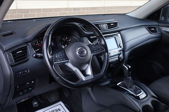 2018 Nissan Rogue SV - 23074102 - 15