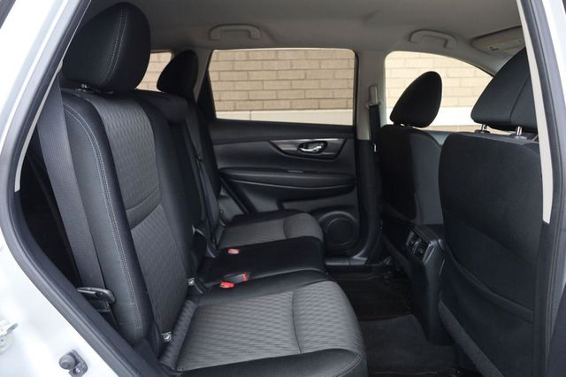 2018 Nissan Rogue SV - 23074102 - 22