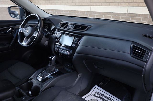2018 Nissan Rogue SV - 23074102 - 27