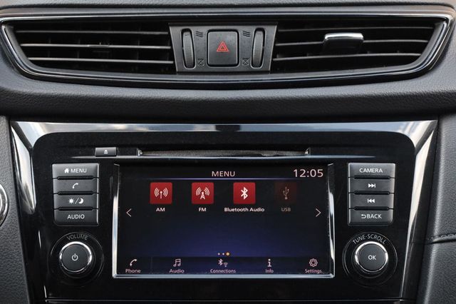 2018 Nissan Rogue SV - 23074102 - 37