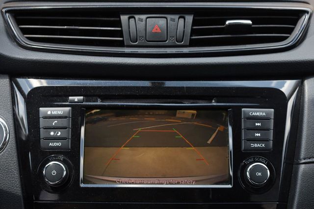 2018 Nissan Rogue SV - 23074102 - 38