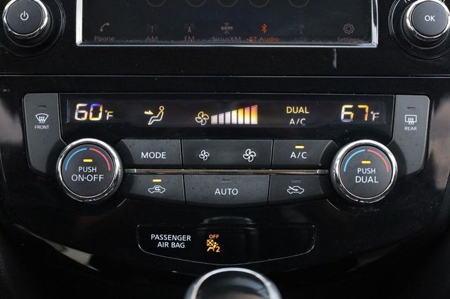 2018 Nissan Rogue SV - 23074102 - 40