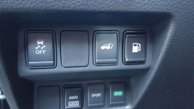 2018 Nissan Rogue SV AWD - 18057927 - 15