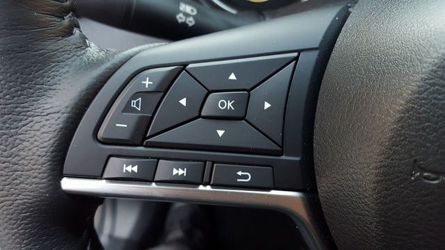 2018 Nissan Rogue SV AWD - 18057927 - 17