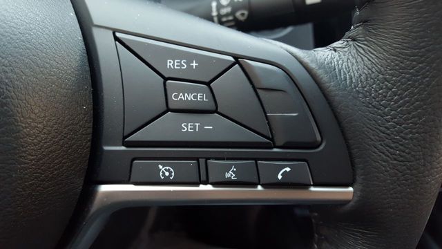 2018 Nissan Rogue SV AWD - 18057927 - 18