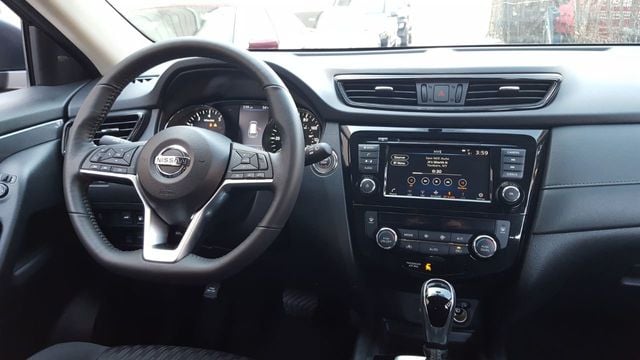 2018 Nissan Rogue SV AWD - 18057927 - 6