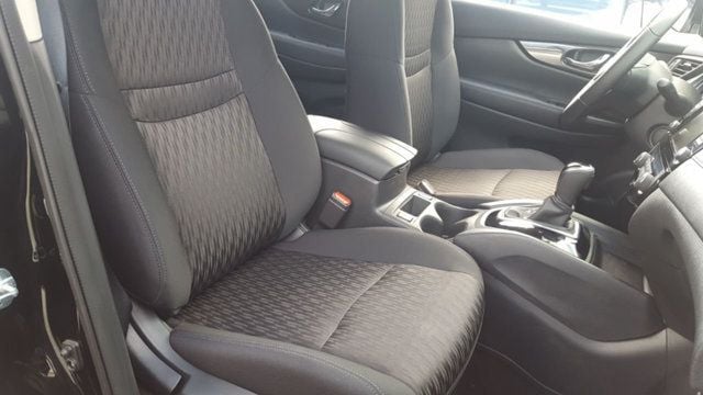 2018 Nissan Rogue SV AWD Midnight Premium w/Navigation - 18047658 - 9