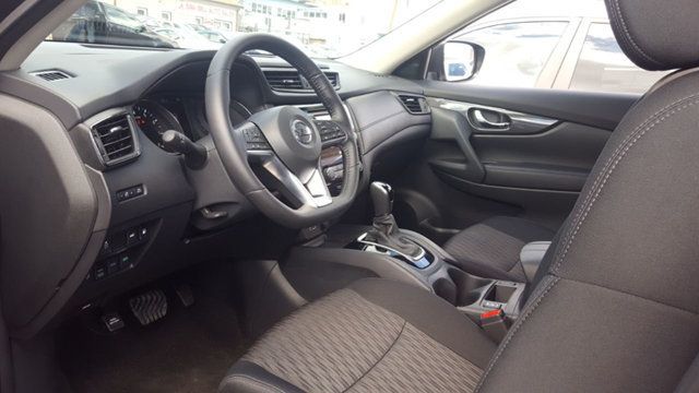 2018 Nissan Rogue SV AWD Midnight Premium w/Navigation - 18047658 - 13