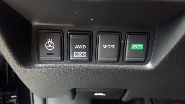 2018 Nissan Rogue SV AWD Midnight Premium w/Navigation - 18047658 - 18