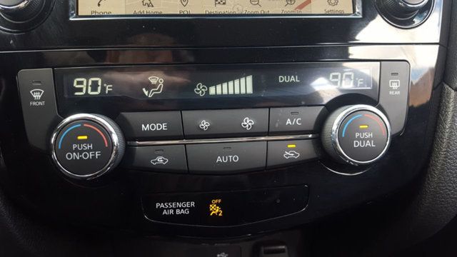 2018 Nissan Rogue SV AWD Midnight Premium w/Navigation - 18047658 - 23