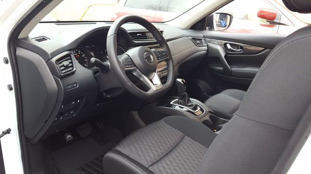 2018 Nissan Rogue SV AWD Premium w/Navigation - 18059792 - 15