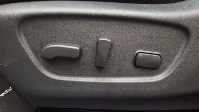 2018 Nissan Rogue SV AWD Premium w/Navigation - 18059792 - 16