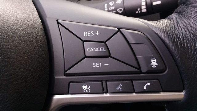 2018 Nissan Rogue SV AWD Premium w/Navigation - 18059794 - 18