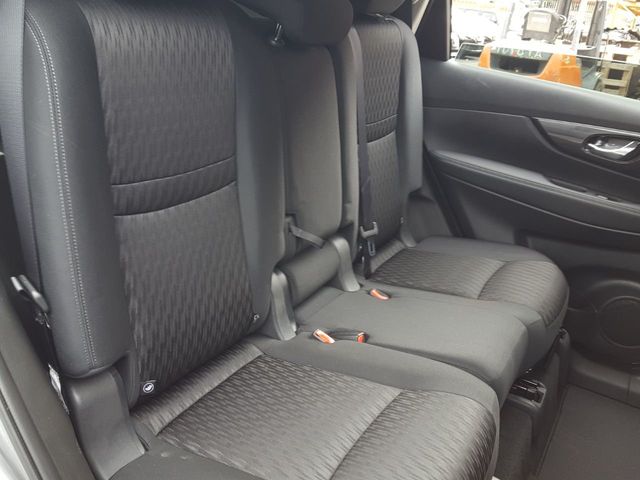 2018 Nissan Rogue SV AWD Premium w/Navigation - 18059804 - 12