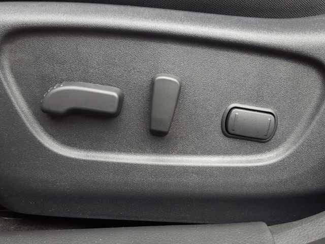 2018 Nissan Rogue SV AWD Premium w/Navigation - 18059804 - 16