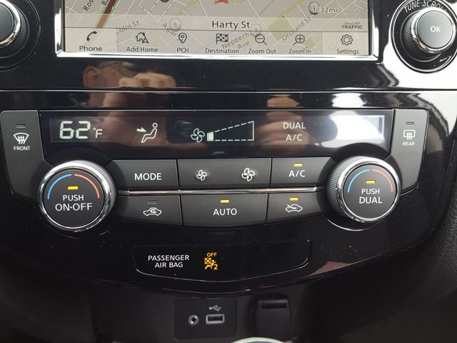 2018 Nissan Rogue SV AWD Premium w/Navigation - 18059804 - 25