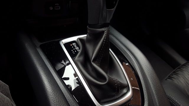 2018 Nissan Rogue SV AWD Premium w/Navigation - 18059849 - 20