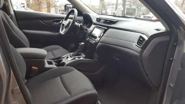 2018 Nissan Rogue SV AWD Premium w/Navigation - 18059849 - 7