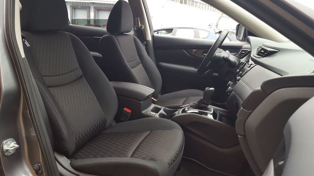 2018 Nissan Rogue SV AWD Premium w/Navigation - 18059849 - 8