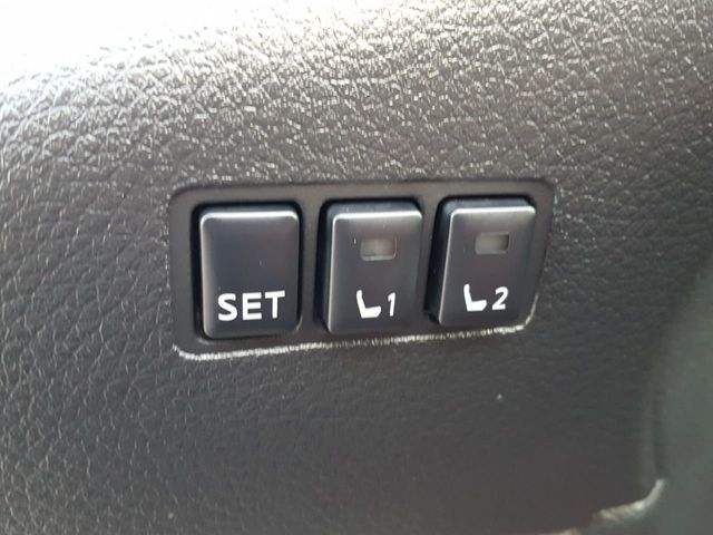 2018 Nissan Rogue SV AWD Premium w/Navigation - 18113622 - 20