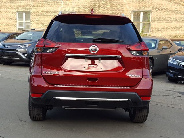 2018 Nissan Rogue SV AWD Premium w/Navigation - 18113622 - 4