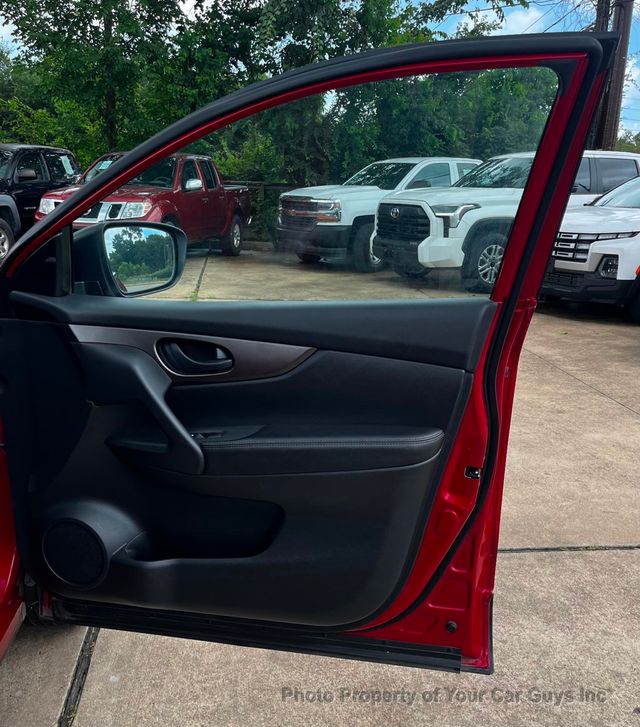 2018 Nissan Rogue Sport  - 23039120 - 24