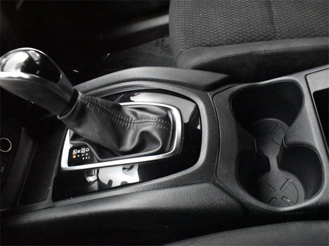 2018 Nissan Rogue Sport 2018.5 FWD S - 22945184 - 19