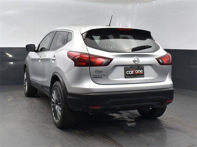 2018 Nissan Rogue Sport 2018.5 FWD S - 22945184 - 26
